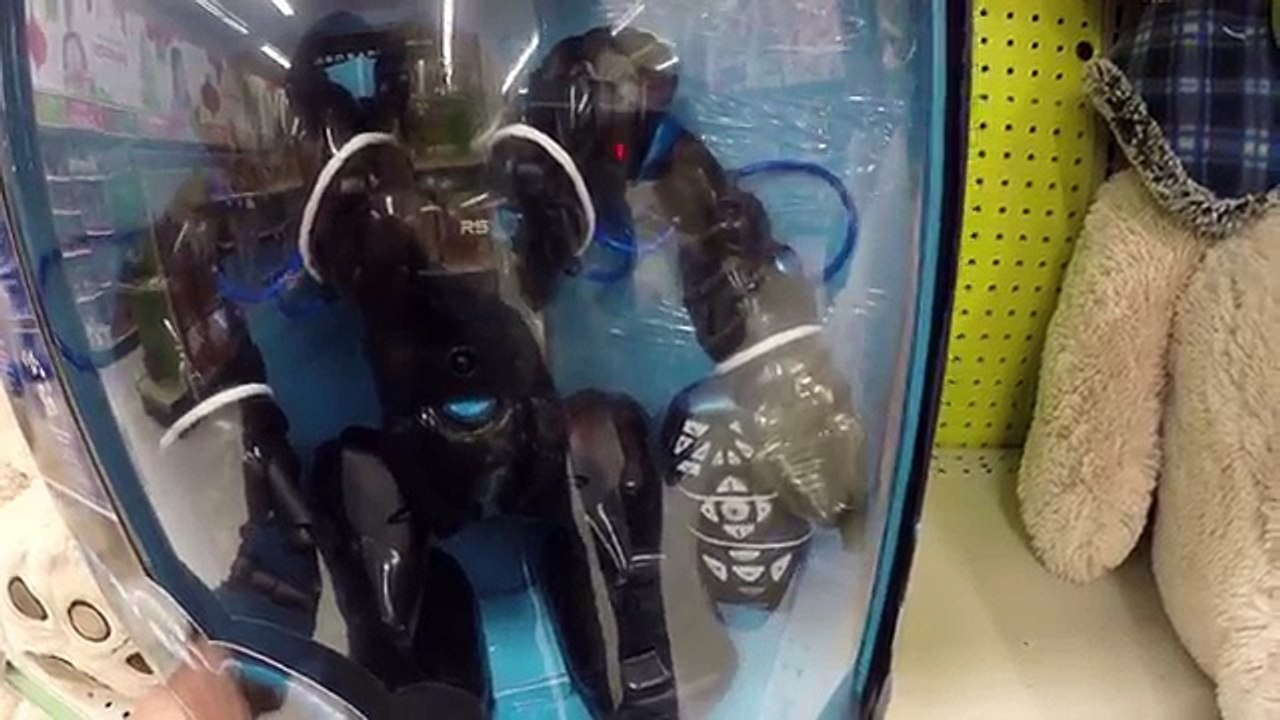 WowWee RoboSapien Blue Robot & WowWee RoboRaptor X Blue: Bluetooth Enabled & RC Robots