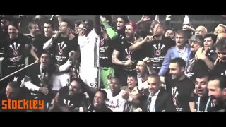 Beşiktaşlı Futbolcuların Saha İçi Şampiyonluk Kutlamaları