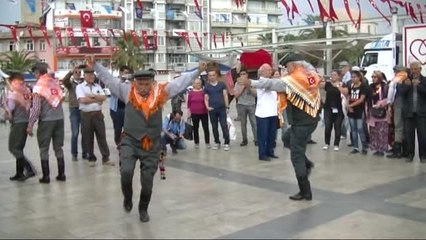 Yörükler Geleneklerini Sokakta Yaşattı