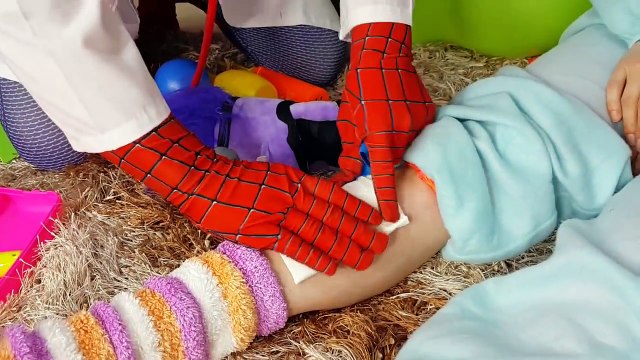 Сrying Babies! Accident! Bad baby Playing Doctor & Learn Colors With Fun / Finger Family S