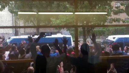 Intent fallit dels Mossos d'Esquadra d'assaltar l'IES Martí Dot a Sant Feliu de Llobregat