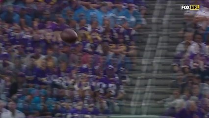 Adam Thielen makes himself open for a 24-yard sideline completion