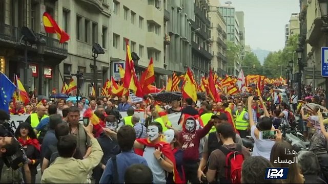 إقليم كاتالونيا الإسباني يستفتي على انفصاله عن الحكومة المركزية على وقع المواجهات