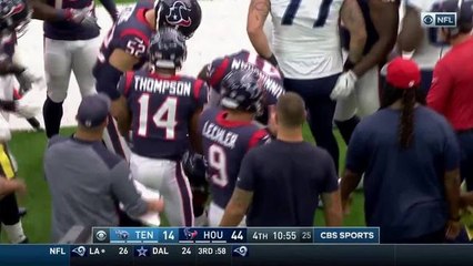Marcus Gilchrist intercepts pass thrown by Matt Cassel