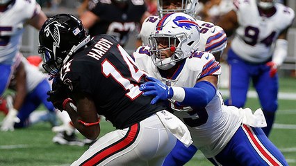 Matt Ryan throws a strike to Justin Hardy for the TD