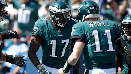 Carson Wentz throws up the middle to Alshon Jeffery for 8-yard TD