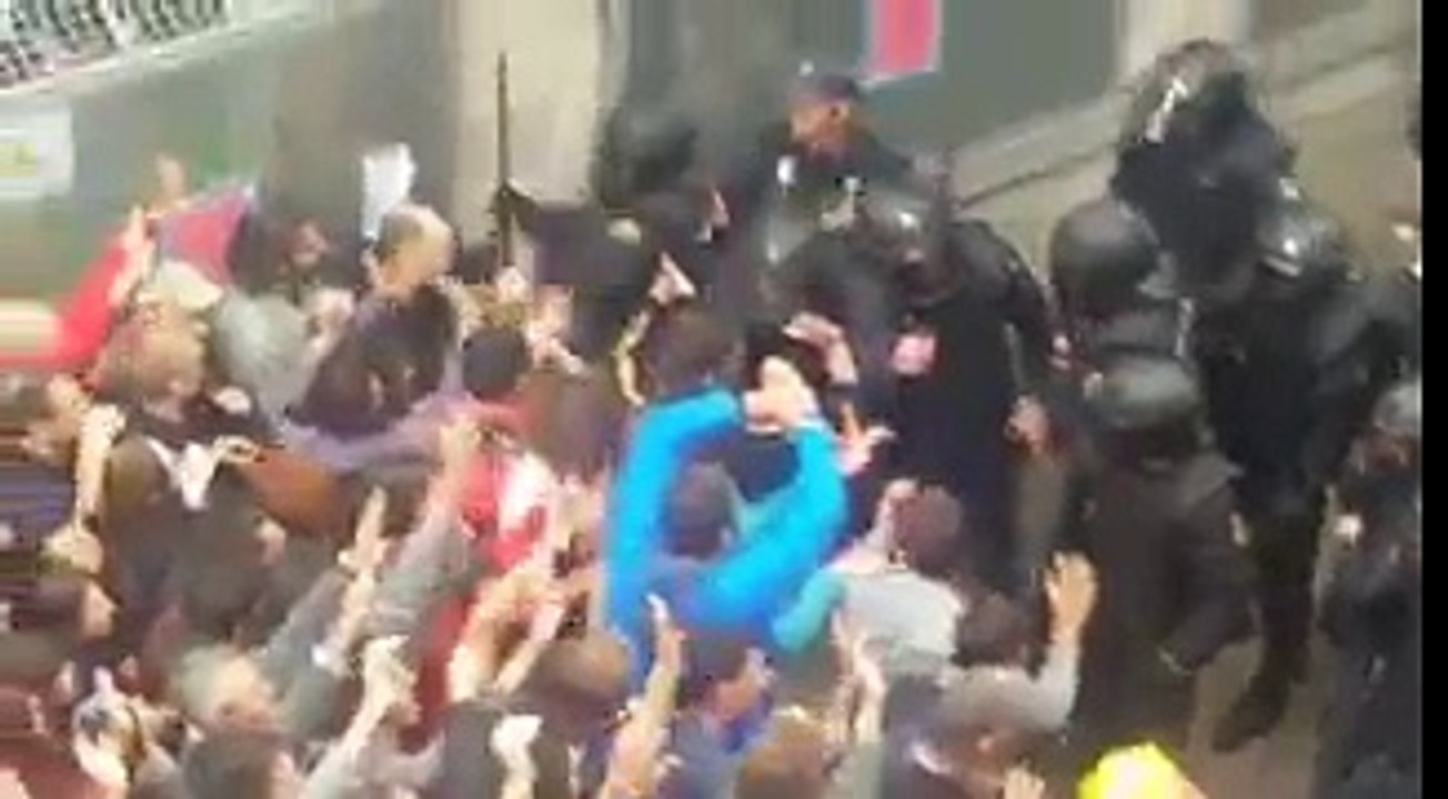 Violence Catalogne 01/10/2017   02