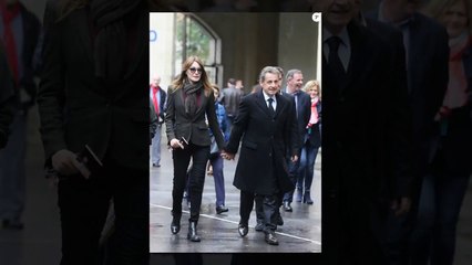 Carla Bruni-Sarkozy  - 'Les gens ont un rapport très affectif avec mon mari'-Rvx2j748wuo