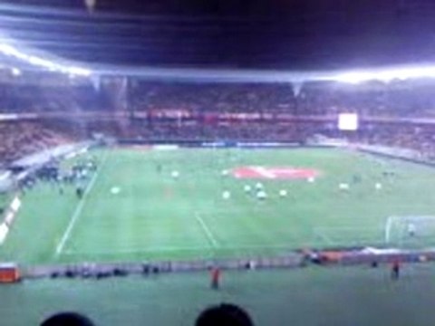 Salut Tribune au Parc !! Le Kop de Boulogne !!!!