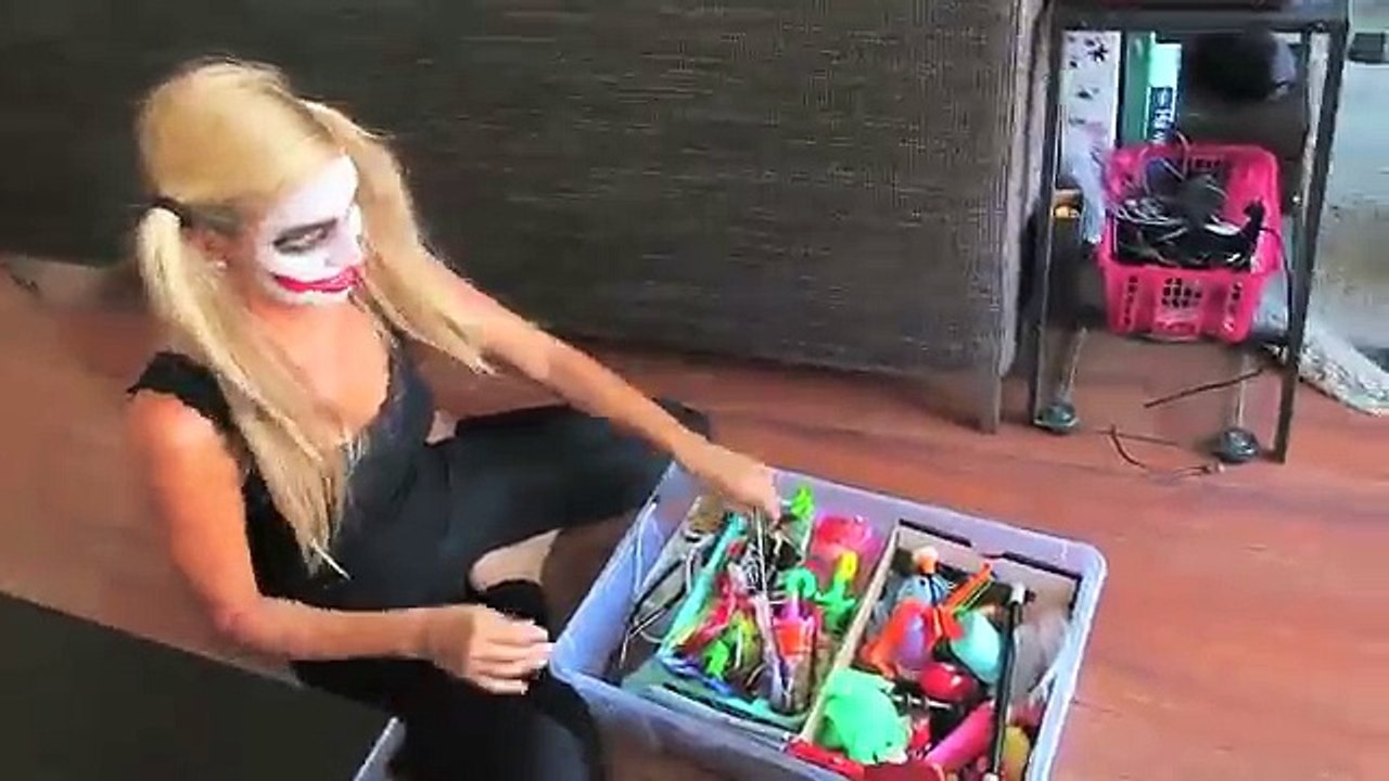 SPIDERMAN vs HUGE CENTIPEDE! w/ Frozen Elsa Joker Bad Baby Candy! Superheroes Real Life