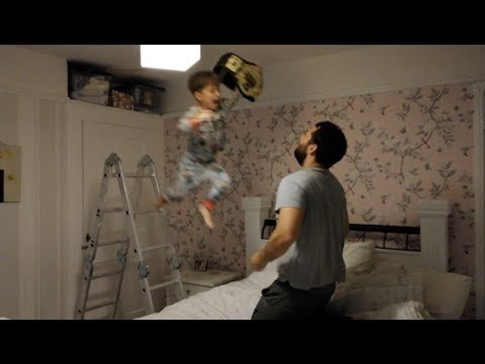 Dad Keeps Son Entertained With Amusing Wrestling Antics