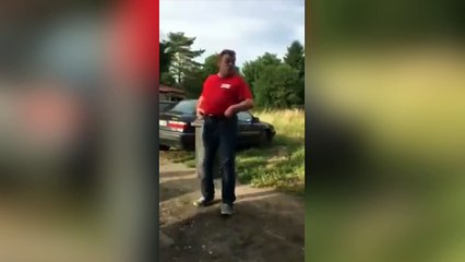 Cet homme est vraiment très drôle !