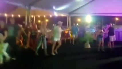 美 라스베이거스에서 총기 난사...20명 사망·100명 부상 / YTN