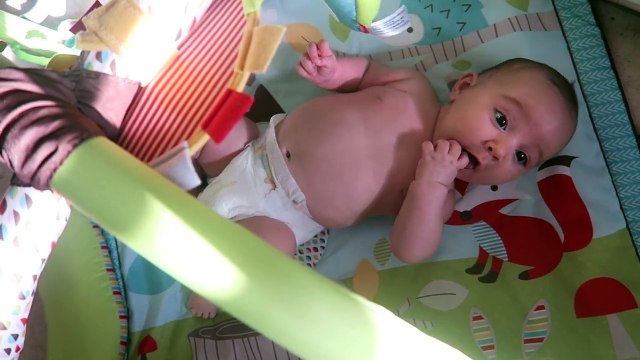 BREASTFEEDING AFTER A BREAST AUGMENTATION: WHAT YOU NEED TO KNOW! | Hayley Paige Vlogs