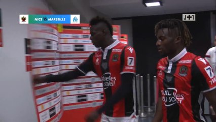 Mario Balotteli Punches At Advertising Boards In Anger During Half Time vs Marseille!