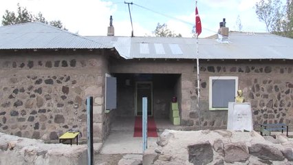 Palyaço Olup Kırsaldaki Çocukların Gönüllerini Fethettiler