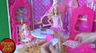 Барби дизайнер украшает глиттером платья, ноутбук, планшет Челси видео с игрушками