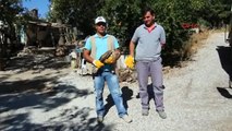 Karaman Temizlik İşçileri, Yolda Buldukları 'Kızıl Şahin'e Sahip Çıktı