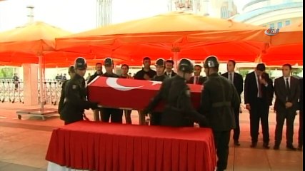 Şehit Yüzbaşı Mustafa Erdal Son Yolculuğuna Uğurlandı