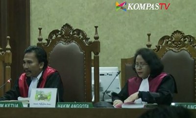 Khatibul Sebut Andi Narogong Dekat dengan Setnov