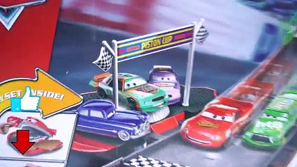 DISNEY PIXAR CARS PISTON CUP TRANSFORMING LIGHTNING MCQUEEN TRANSFORMER RACE TRACK