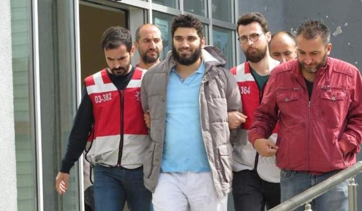 Ataşehir'de yoldan geçen kadına yumruk atan saldırgan tutuklandı