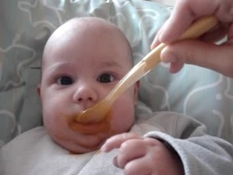 Premier petit pot pour mon bébé