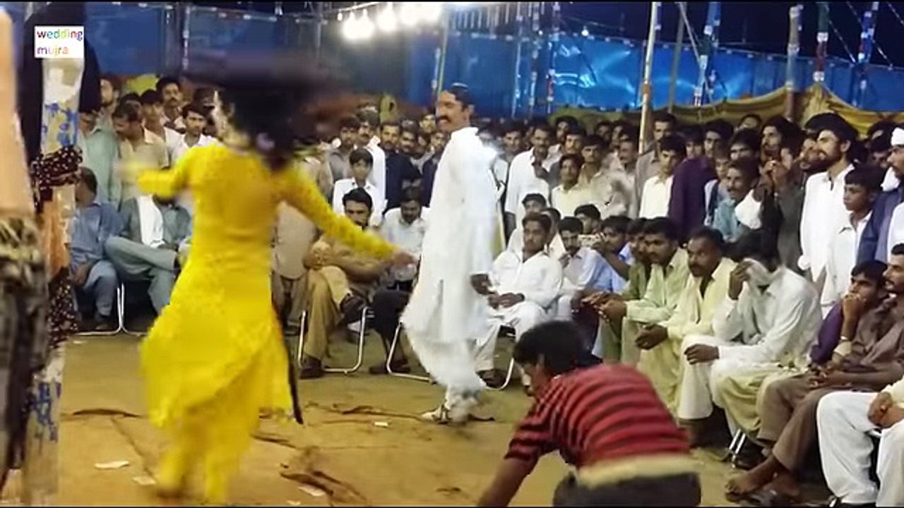 MADAM TALASH ! MELA MUJRA CHHOD KAI VEKHA O JANO CHHOD