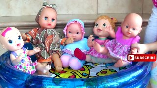 Baby Jumping on the Water Bed - Five Little Baby on The Pool Song