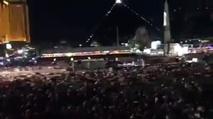 Xả súng đẫm máu tại Las Vegas