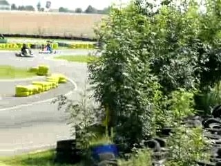 l'épingle du circuit de karting de dunois kart