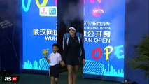 Vídeo - Muguruza se impone a Lesia Tsurenko en su debut en Wuhan - AS.com