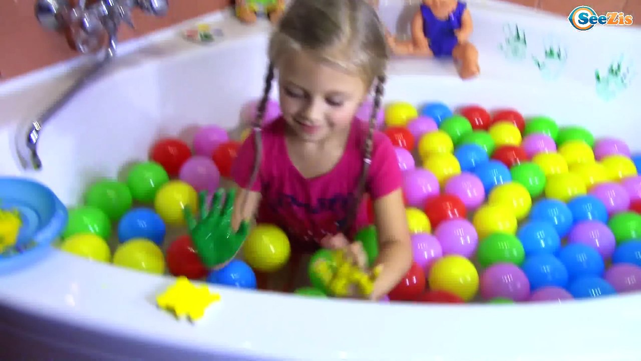 Bad Baby Ярослава РАЗРИСОВАЛА всю ВАННУЮ Краска...