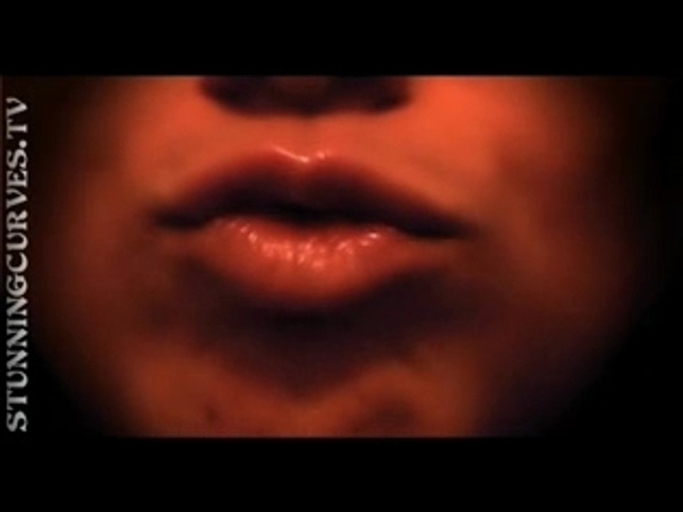 Stunning Lips 0001 - StunningCurves.TV