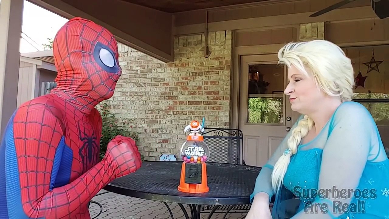 Siderman Ghost Prank! w/ Frozen Elsa, Pink Spidergirl, Maleficent, Hulk, Venom & Mermaid :)