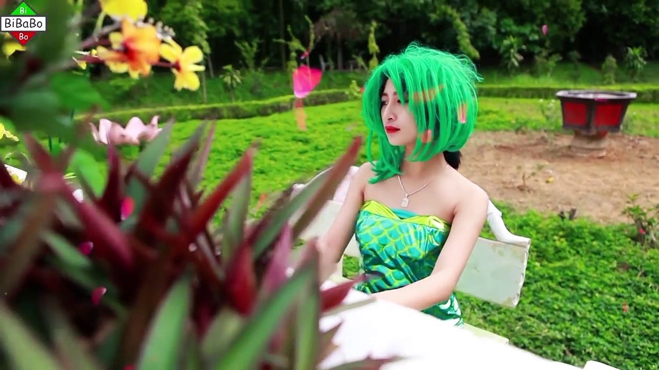 Spiderman KISS Mermaid Frozen Elsa Nerf Guns Joker and Harley Quinn Superhero fun