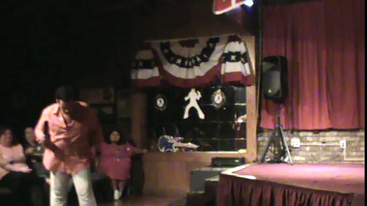 Franz Goovaerts sings Garth Brooks 'It's Your Song' Elvis Week 2016