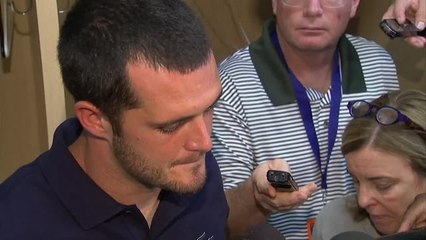 Derek Carr on back spasms: I tried to go back out there, just couldn't