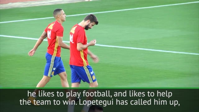Pique wants to play for Spain - Barca president Bartomeu