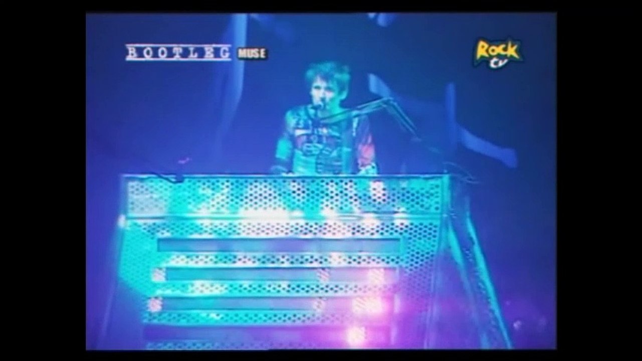 Muse - New Born, Milan Mazda Palace, 10/27/2003