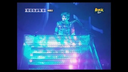Muse - New Born, Milan Mazda Palace, 10/27/2003