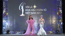 Võ Hoàng Yến trình diễn catwalk 