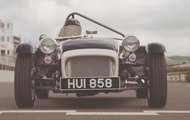 VÍDEO: Caterham Seven SuperSprint, estilo retro para celebrar el 60 aniversario