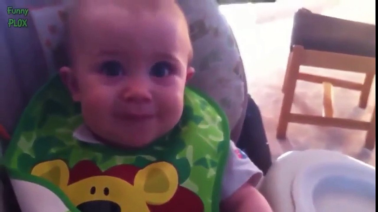 Ekşi yiyen komik Bebekler-"Oynat Bakalım"