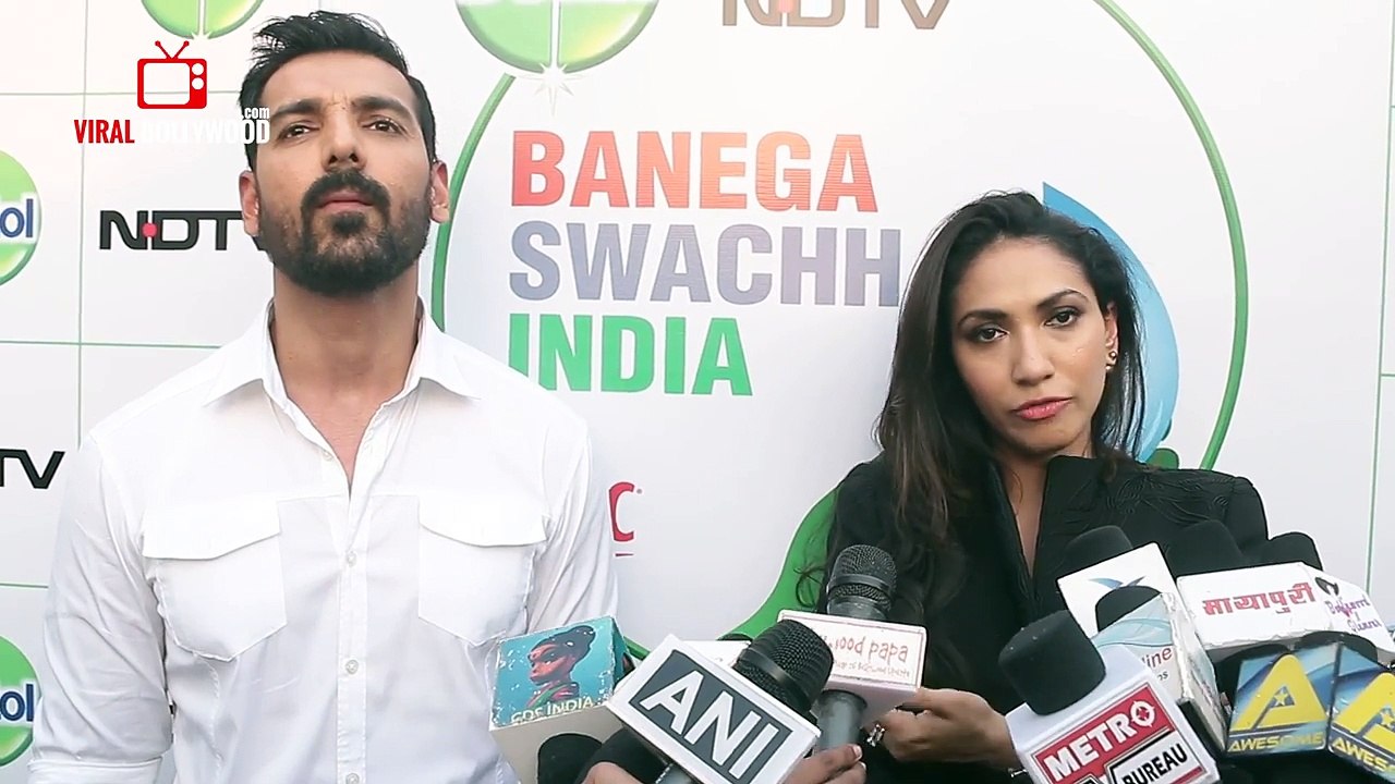 John Abraham At Banega Swachh India _ #Mere10Guz _ NDTV-sCKOsV0jFnY