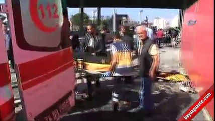 İstanbul Bahçeşehir'de otobüs devrildi