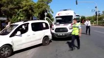 Antalya'da Tur Minibüsü Kaza Yaptı: 4 Yaralı