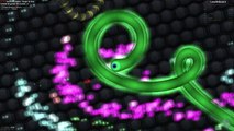 Slither.io - SLITHERIO EATING THE BIGGER SNAKE // SLITHER.IO EXCLUSIVE (Slither.io awesome moments)