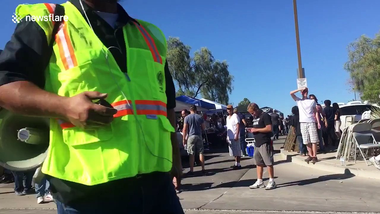 Hundreds queue at Las Vegas blood bank after deadly shooting