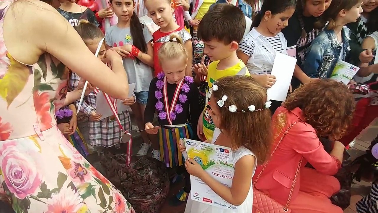 Dans Show sonrası Atatürk Kültür parkında gezinti, eğlenceli çocuk videosu